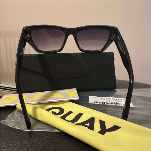 NWT Quay “NO APOLOGIES” blk frame/smk lense NEW DROP Super HOT Must Have Sunnies - Picture 8 of 9